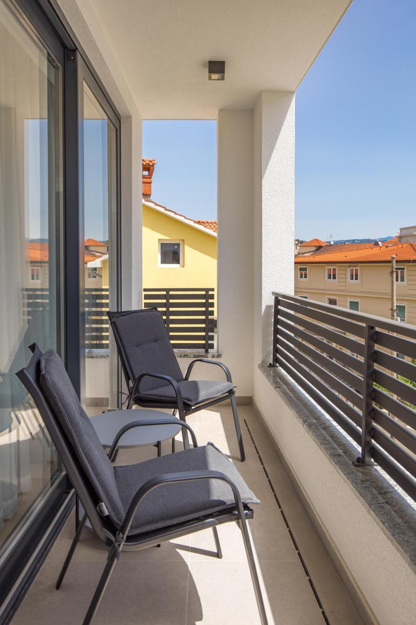 Belinda Apartments With Balcony Opatija Exterior foto